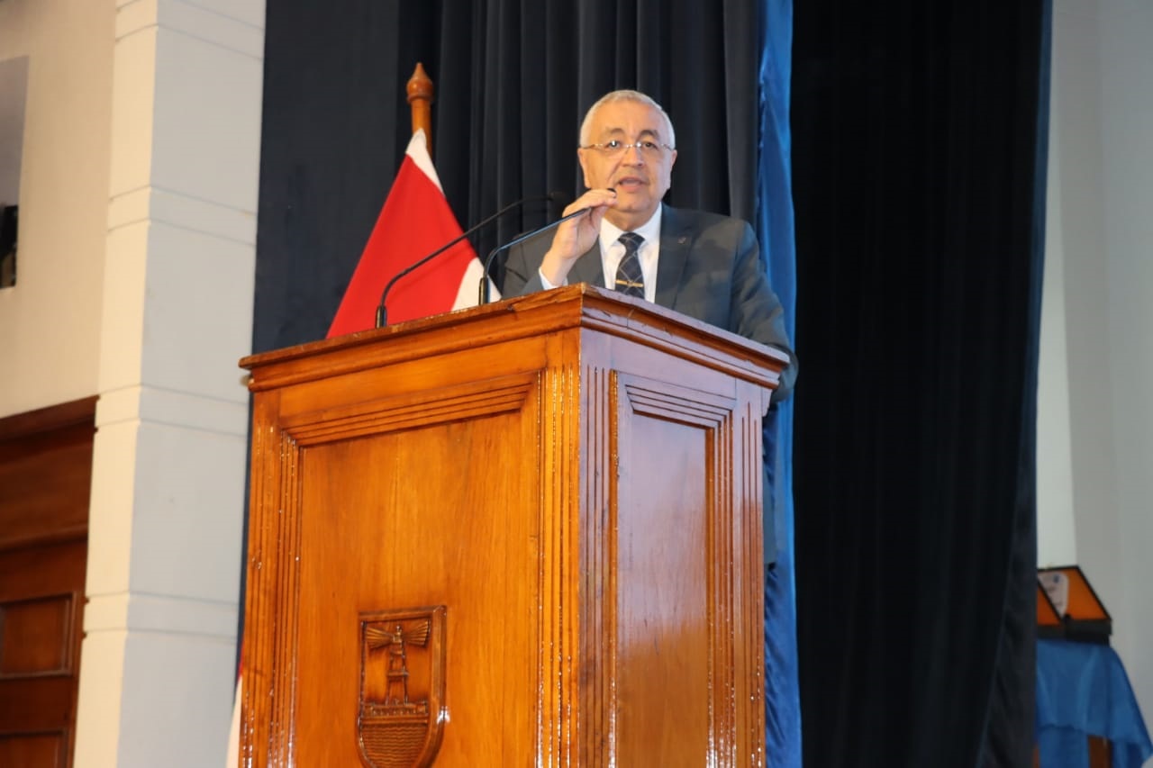 0a868dd3 98b0 4673 a6b1 ae30b18d3b8f