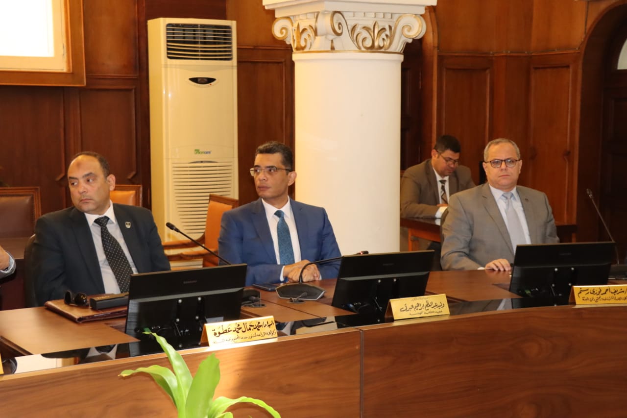 1212c98d 8d20 422c 8382 483d6f3a945c