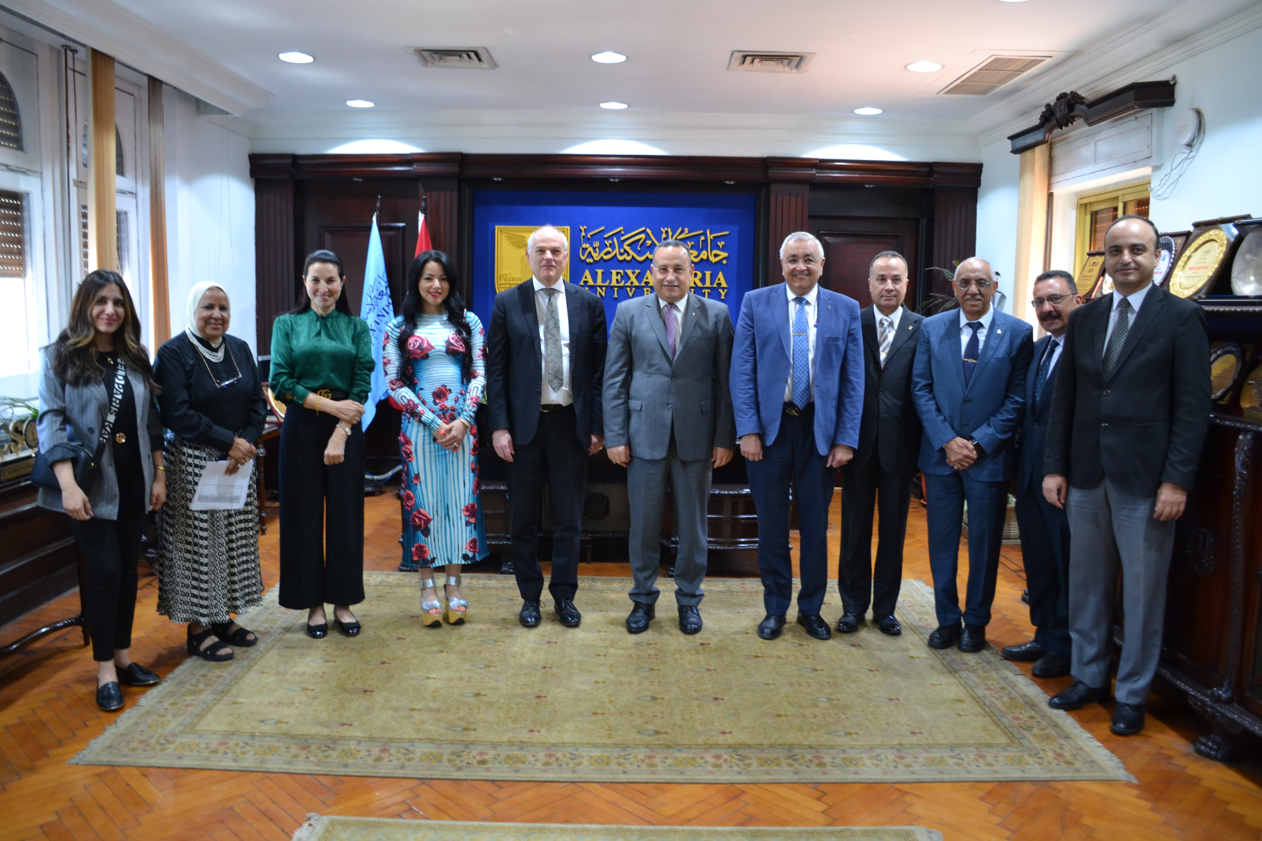 15ff00b4 1e4f 418b 89db 10048317ba86