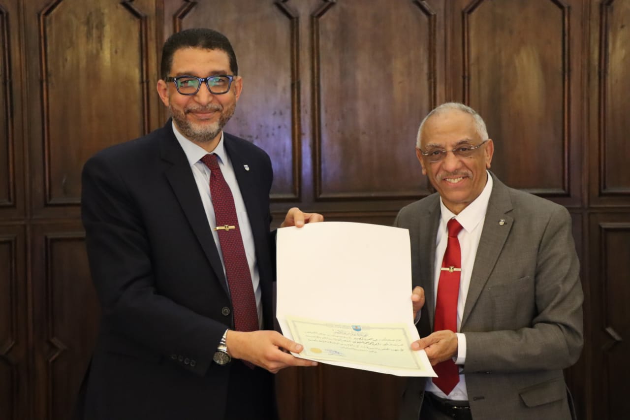 30d404b6 d2d9 40b0 b739 e3253a67070e