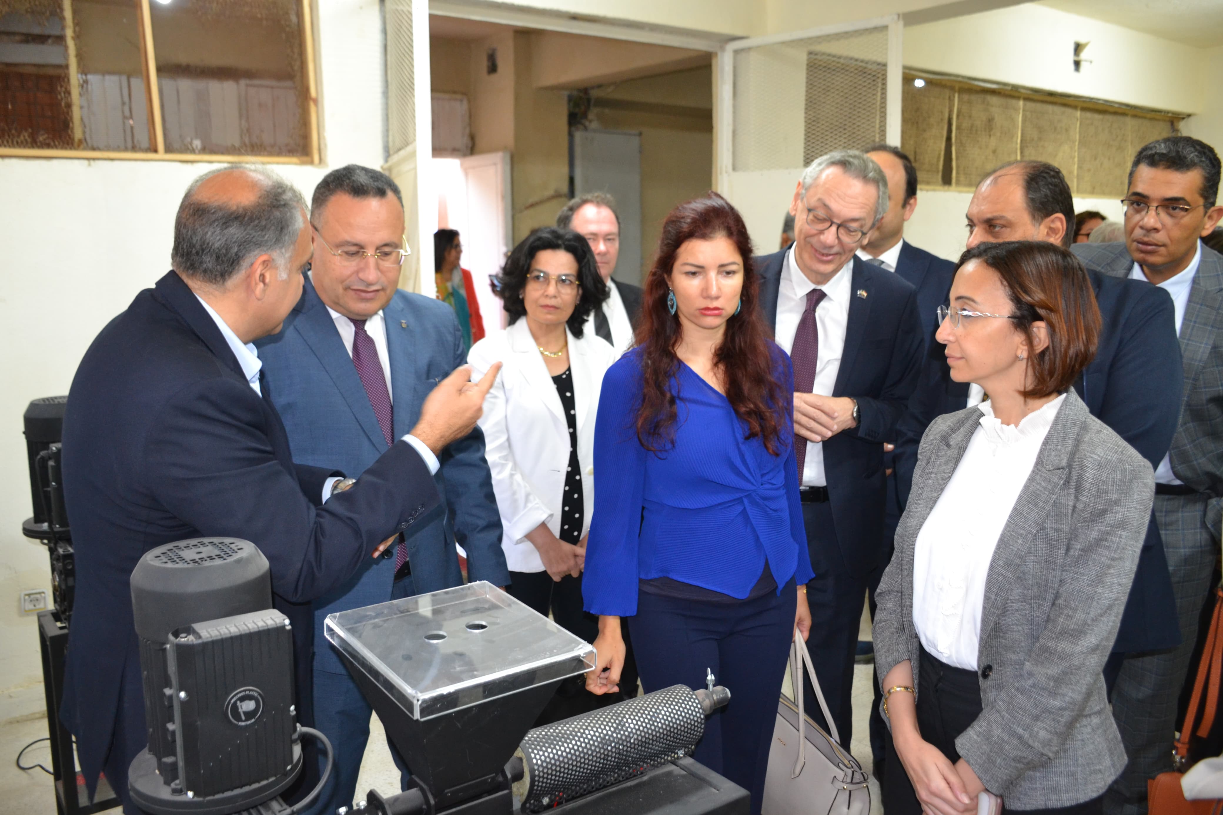 3310990b 4d00 4d40 8819 91ffe720c27b