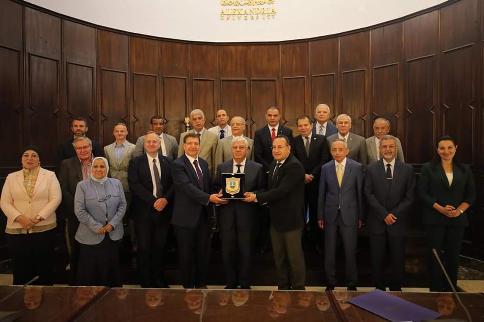 363398566 665805502252848 5265619357482461953 n