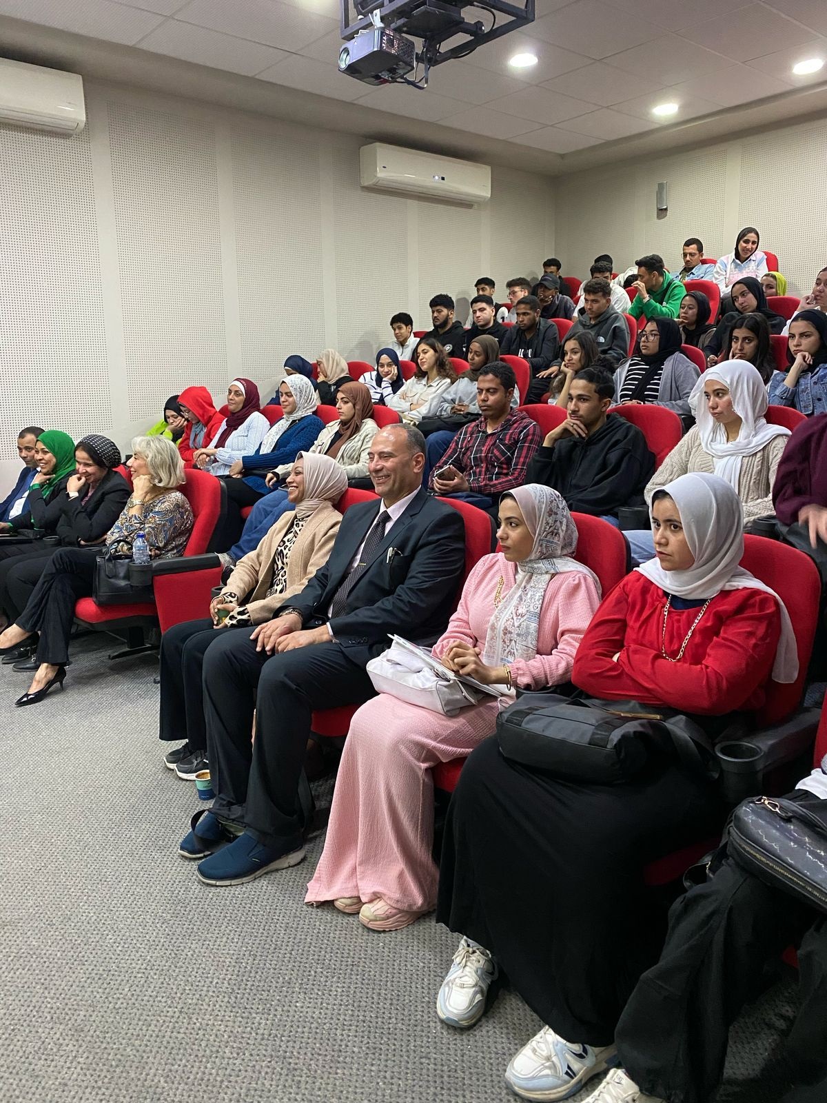 4b0d64d8 75ed 4385 b24e 960b86334819