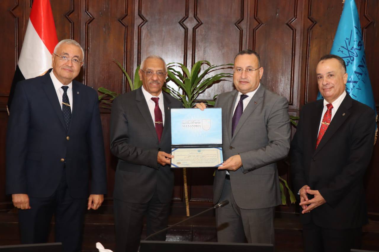 526209163 1176643114502415 1570925136457836725 n