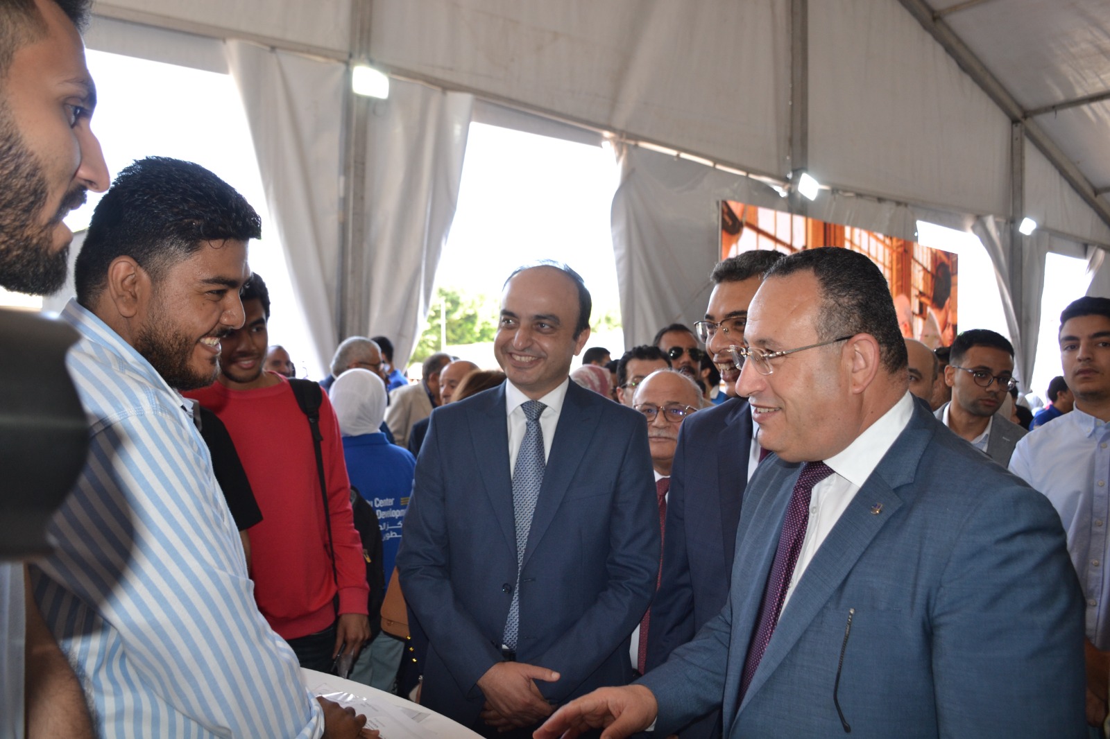 5eb0c729 af63 4c7c a6c1 c77aac35705a