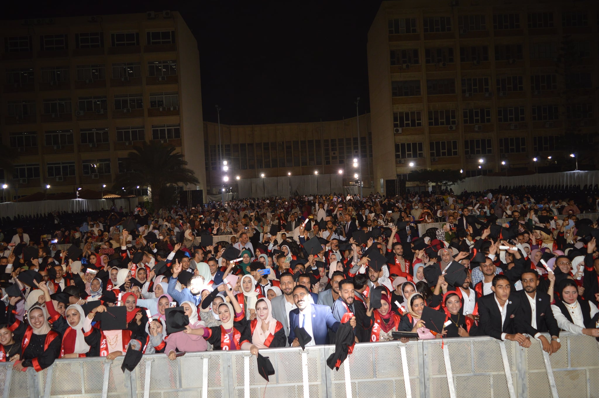 commerce.celebration75graduation02