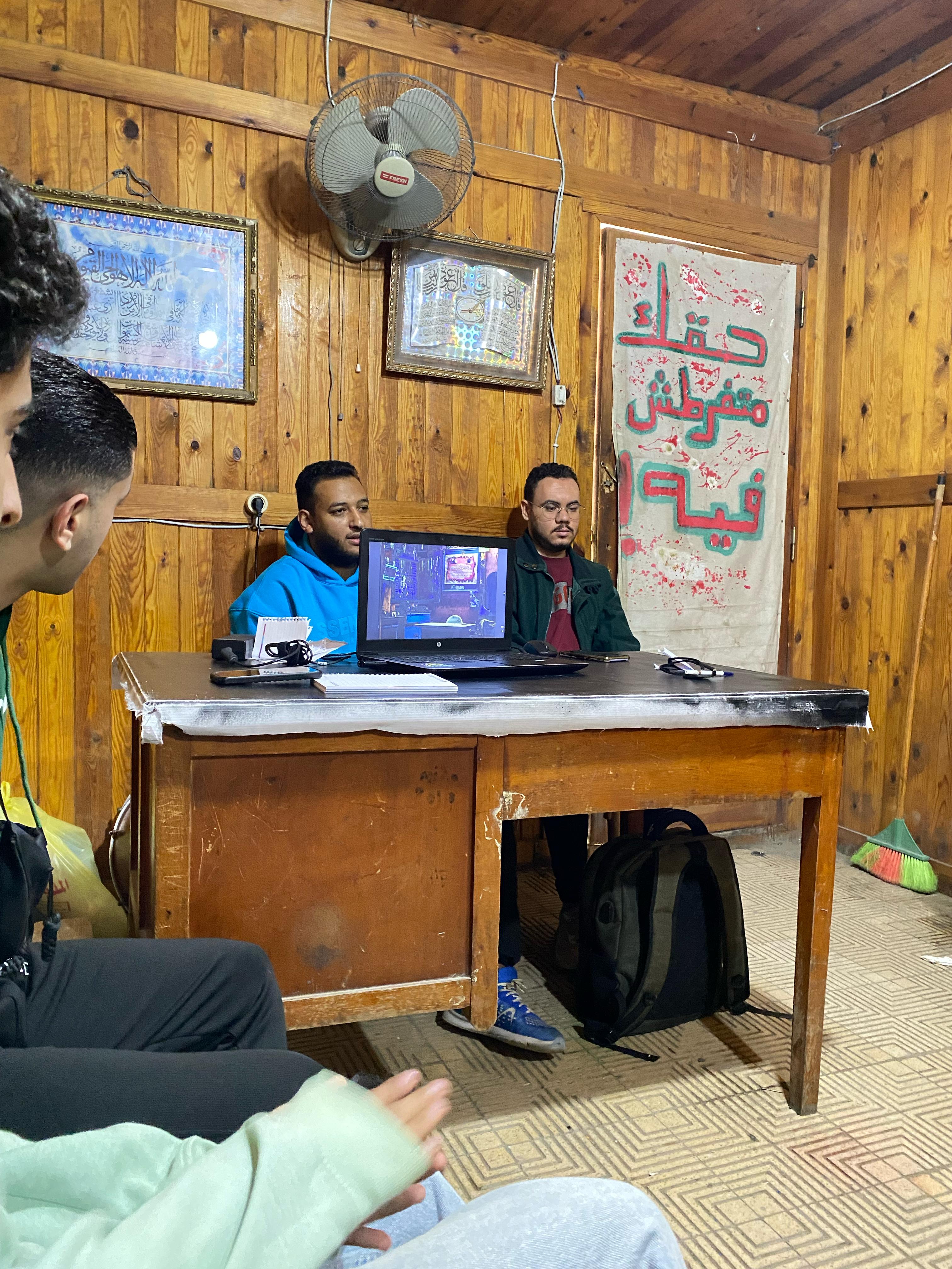 d946ef92 b622 4517 a776 e34d3e63d217