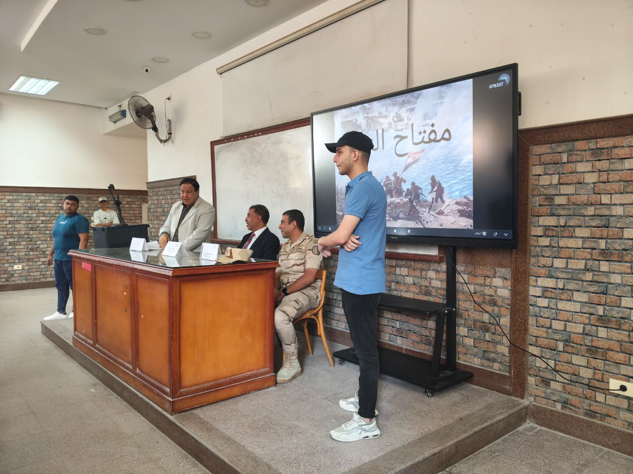 ee41c300 c427 4051 b28c ad50889128fe