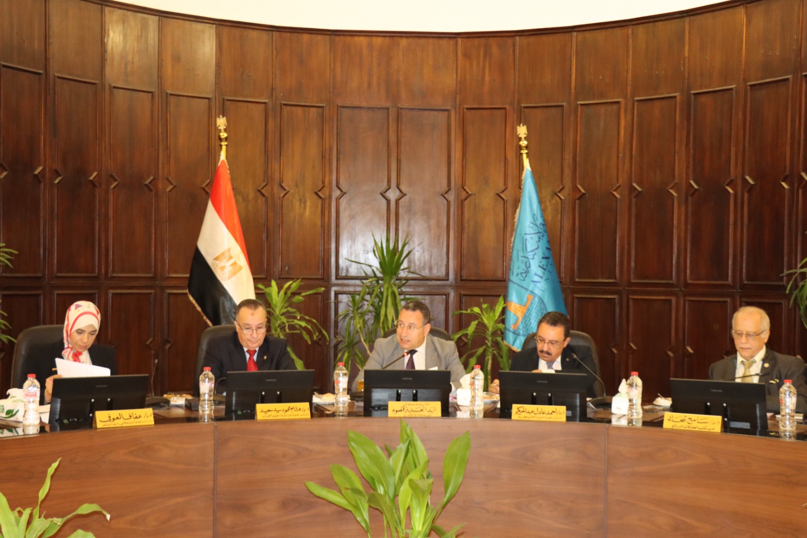 f4b43316 754b 4336 ab16 2d6e6ce95c02