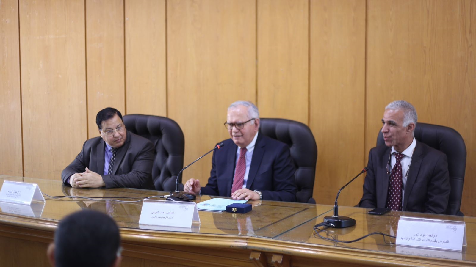 faf9409d 8942 41d8 a1ee e028bf389e34